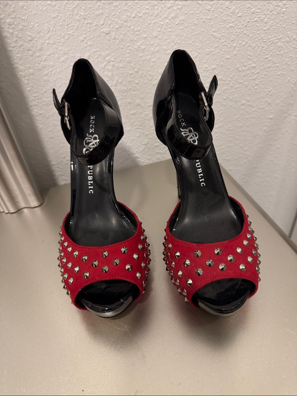 Rock & Republic Red Suede & Black Patent Studded Peep-Toe Heels